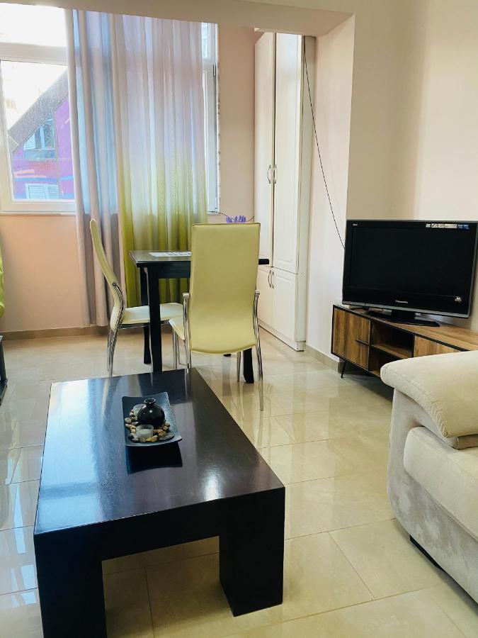Ultra Apartments 'New Baazar 2' Tirana Extérieur photo