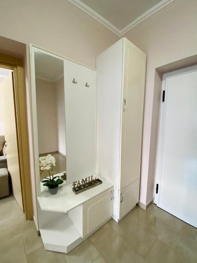 Ultra Apartments 'New Baazar 2' Tirana Extérieur photo