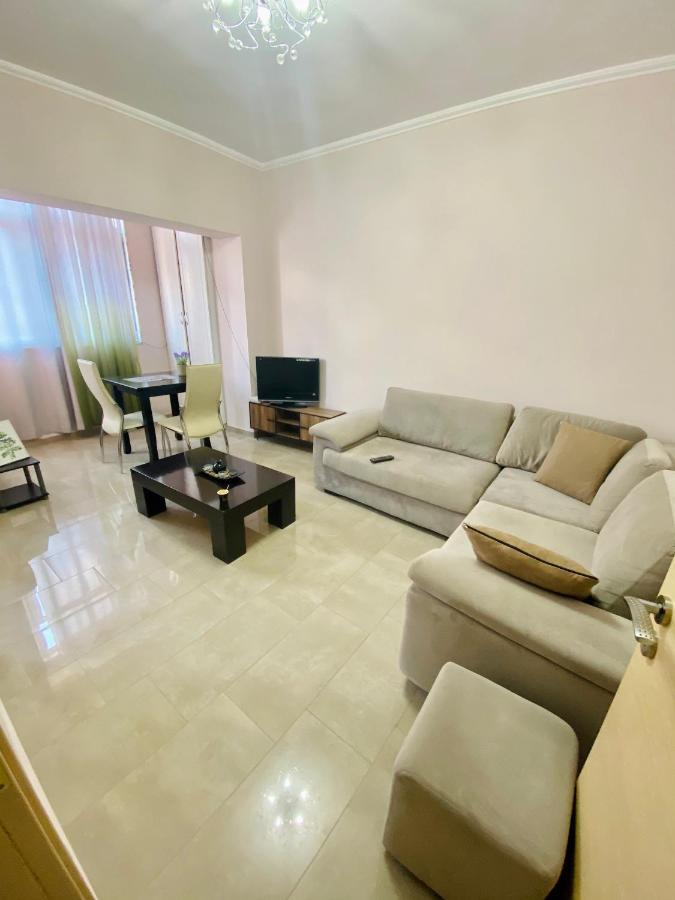 Ultra Apartments 'New Baazar 2' Tirana Extérieur photo