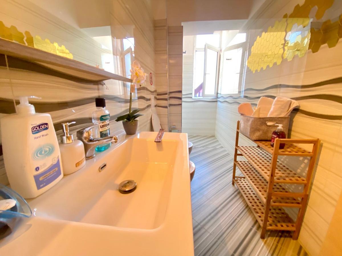 Ultra Apartments 'New Baazar 2' Tirana Extérieur photo