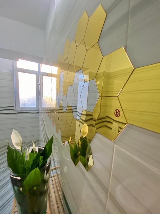 Ultra Apartments 'New Baazar 2' Tirana Extérieur photo